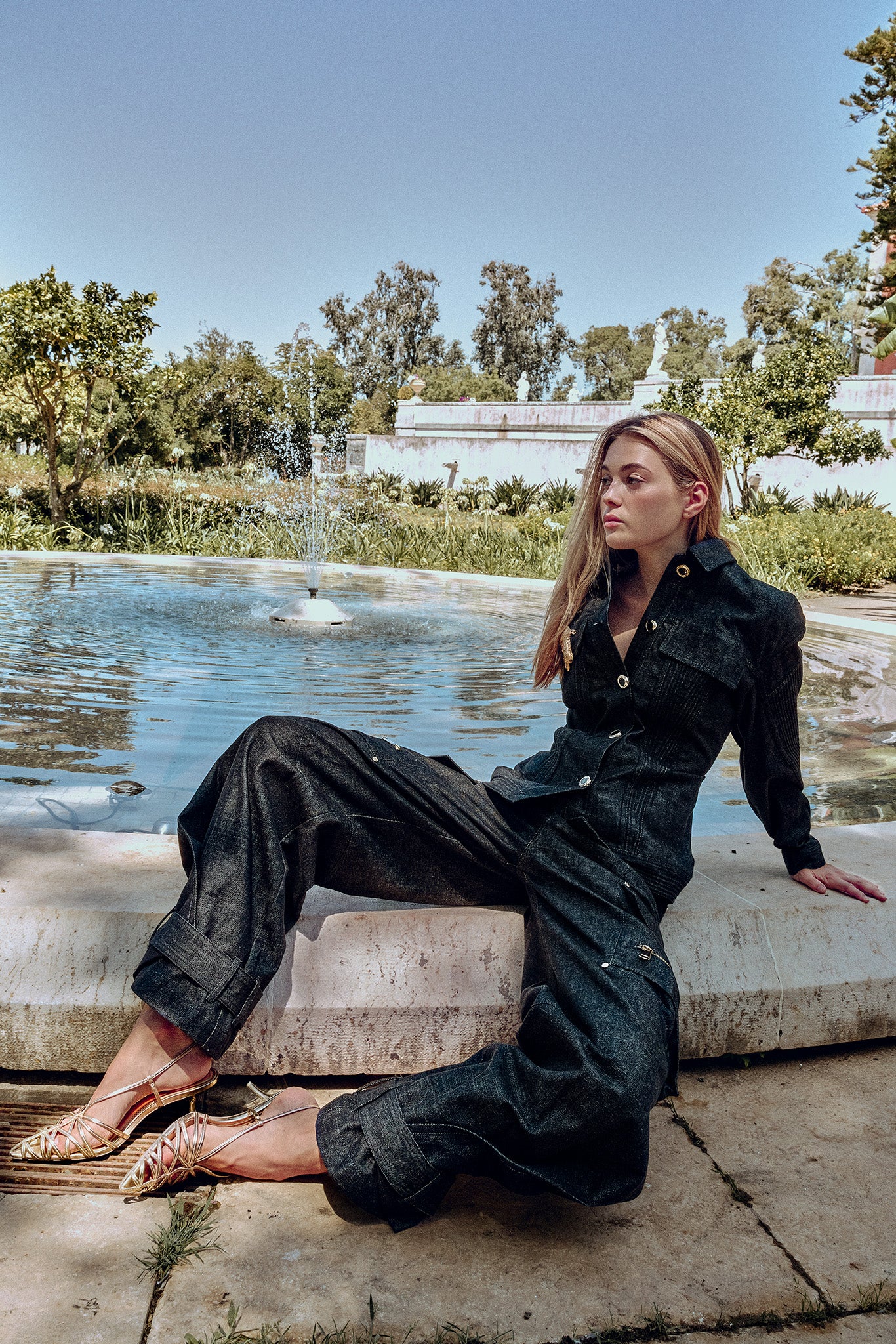 Cargo jeans with straps